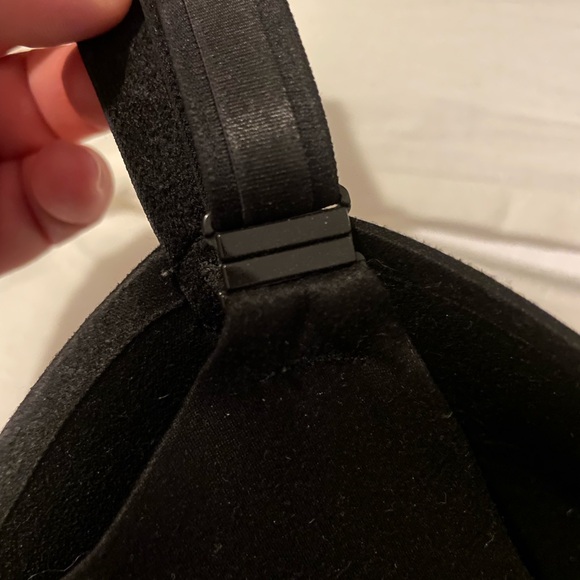 GUC Victoria’s Secret Push Up Plunge Bra Love Cloud size 44C - Picture 7 of 9